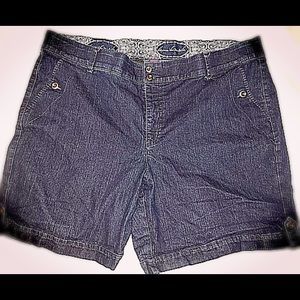 Gloria Vanderbilt Jean shorts